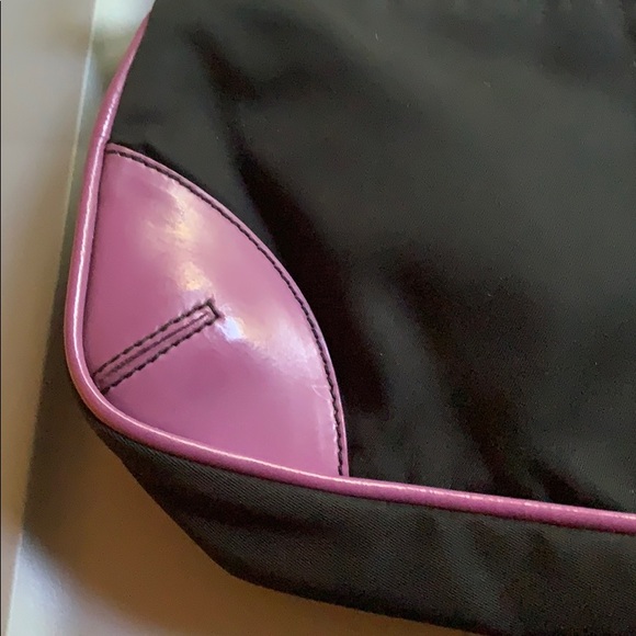 Prada purse - Picture 3 of 8